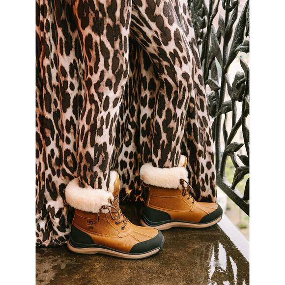 Ugg Women's Adirondack Winter Boots Iii - 07 Chestnut - Picture 1 of 6